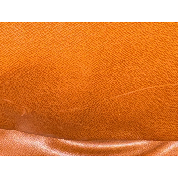 Louis Vuitton Chantilly GM - Picture 16 of 16